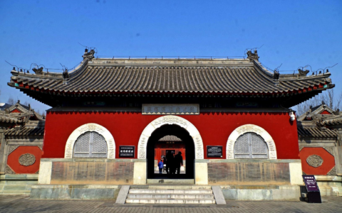 北顶娘娘庙：北京的神秘“钉子户”与奥运建筑的让道之谜